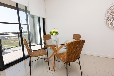 The Penthouse - Accommodation Rockhampton 5