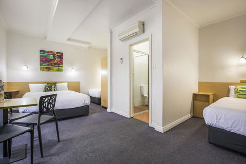 Boomerang Hotel - Accommodation Rockhampton 2