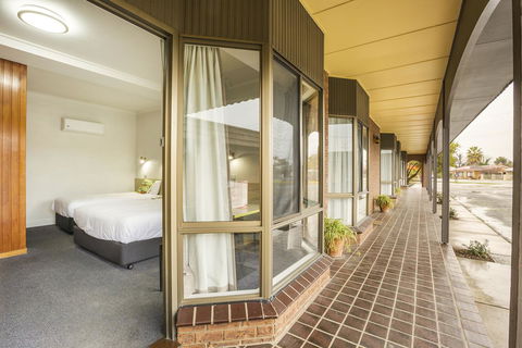 Boomerang Hotel - Accommodation Rockhampton 10