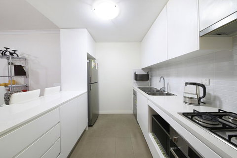 Sydney Apartment Close To Airport & CBD - Accommodation Rockhampton 11
