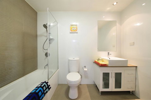 Sydney Apartment Close To Airport & CBD - Accommodation Rockhampton 17