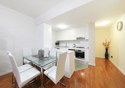 Sydney Apartment Close To Airport & CBD - Accommodation Rockhampton 15