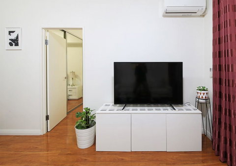 Sydney Apartment Close To Airport & CBD - Accommodation Rockhampton 9