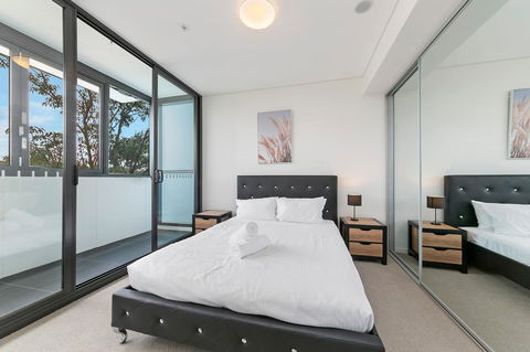 Stylish And Neat Two Bed Apartment In Wentworth Point - Accommodation Rockhampton 7