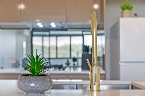 Stylish And Neat Two Bed Apartment In Wentworth Point - Accommodation Rockhampton 2