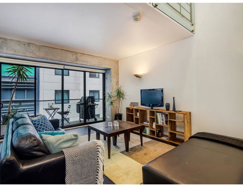 Urban Loft Close To Sydney Hot Spots - Accommodation Rockhampton 12