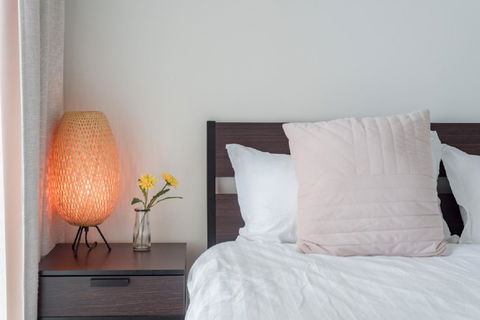 Sydney CBD Modern 2 Bedroom Apartment + Free Car Parking - Accommodation Rockhampton 15