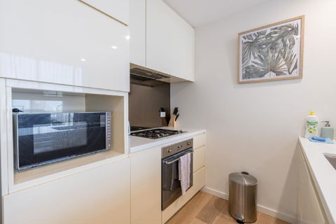 Sydney CBD Modern 2 Bedroom Apartment + Free Car Parking - Accommodation Rockhampton 19