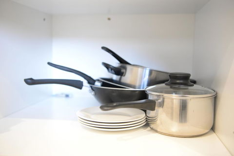 Sydney CBD Modern 2 Bedroom Apartment + Free Car Parking - Accommodation Rockhampton 22