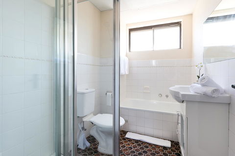 Stay In The Heart Of Randwick With Style - Accommodation Rockhampton 4