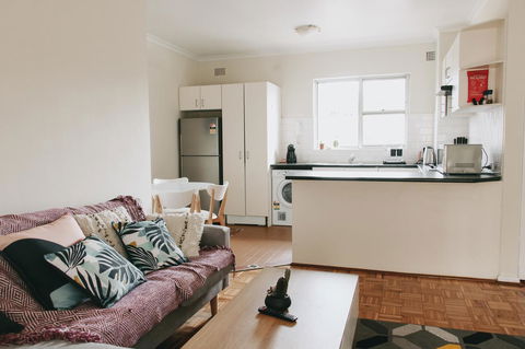 Lotus Stay Manly - Apartment 29B - Accommodation Rockhampton 3