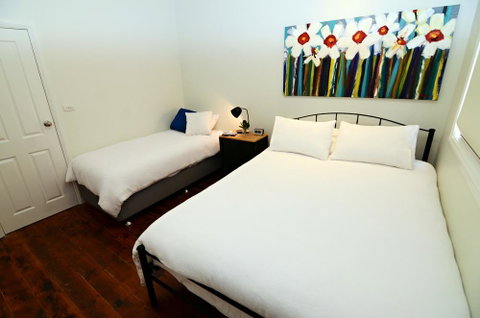 Thelma's Temora - Accommodation Rockhampton 5