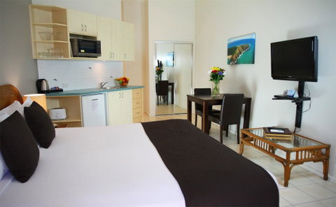 The Byron Beachcomber - Accommodation Rockhampton 13