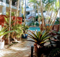 Outrigger Bay - Accommodation Rockhampton