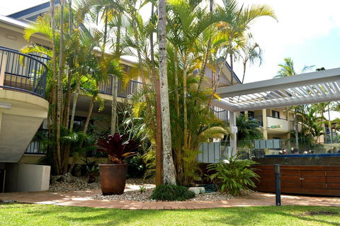 Outrigger Bay - Accommodation Rockhampton 9
