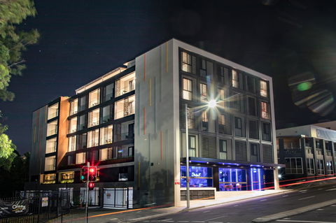 Studio 8 Residences - Adults Only - Accommodation Rockhampton 0