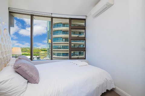 Australian Tower Stay - Accommodation Rockhampton 2