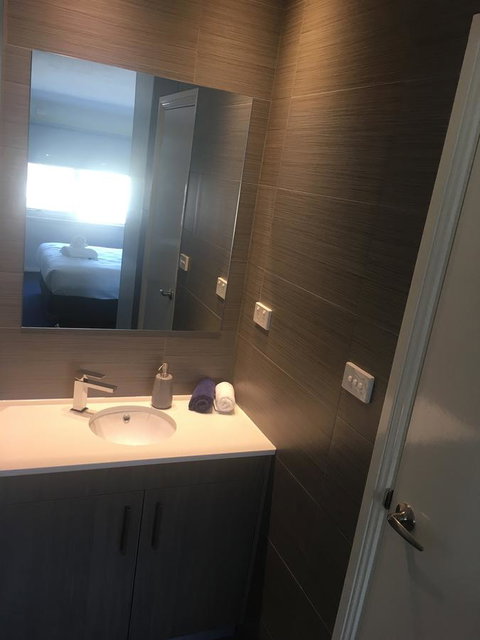 Carlton Suites - Accommodation Rockhampton 31