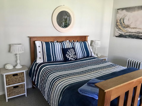 Lakeview Cottage - Accommodation Rockhampton 4