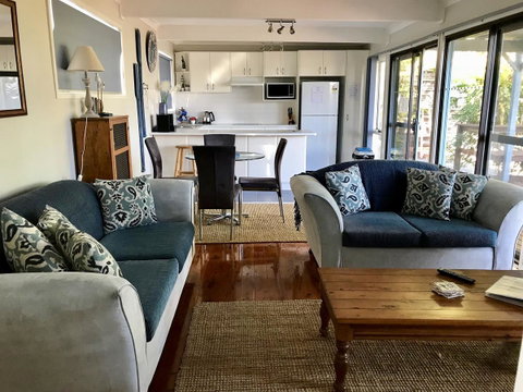 Lakeview Cottage - Accommodation Rockhampton 6
