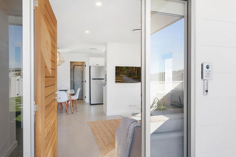 Modern Guest House - Accommodation Rockhampton 6