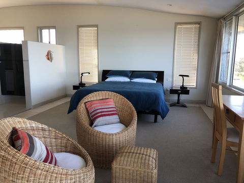OceanScape Luxury Beachfront Villas - Accommodation Rockhampton 7