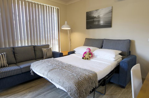 Marty's @ Little Beach - Accommodation Rockhampton 16