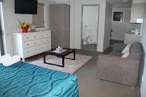 Strathfield Executive Accommodation - Accommodation Rockhampton 3