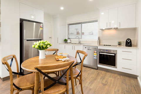 Sleeping In Style - Central & Sophisticated - Accommodation Rockhampton 6