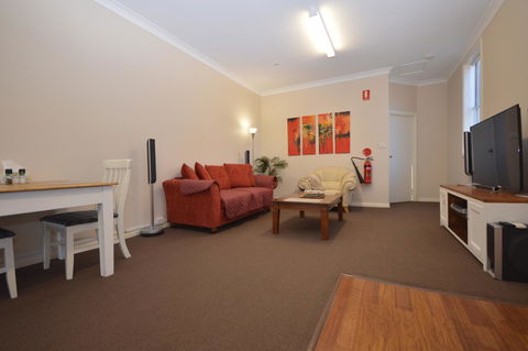 The Old Saddlery - Accommodation Rockhampton 1