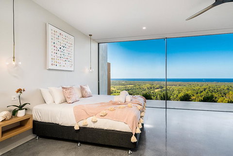 Sundays At Byron - Accommodation Rockhampton 42