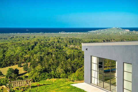 Sundays At Byron - Accommodation Rockhampton 1