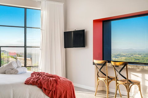 Sundays At Byron - Accommodation Rockhampton 6