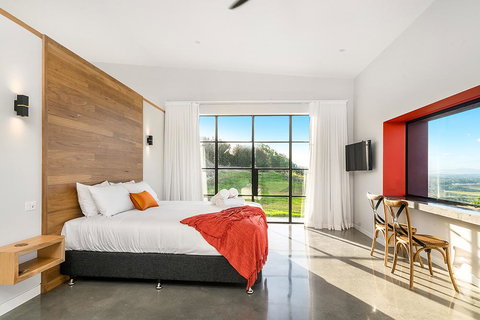 Sundays At Byron - Accommodation Rockhampton 11
