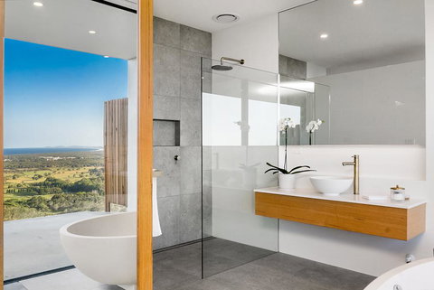 Sundays At Byron - Accommodation Rockhampton 29