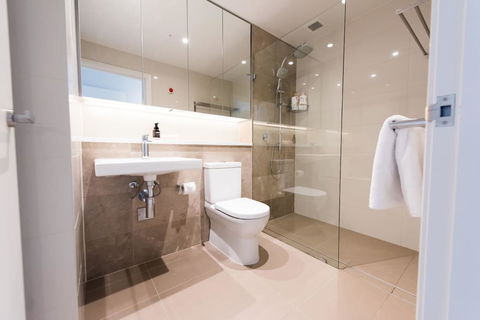 180Â° Water View Three Bedroom (wooden Furniture) - Accommodation Rockhampton 27