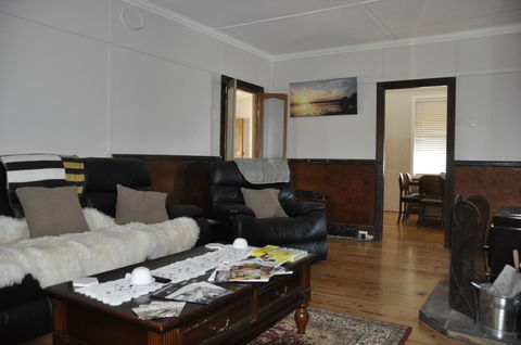 Caledonia Cottage - Accommodation Rockhampton 11