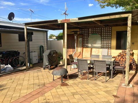 Caledonia Cottage - Accommodation Rockhampton 26