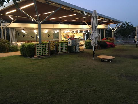 Nightcliff Foreshore Getaway - McKay Gardens - Accommodation Rockhampton 23