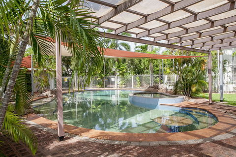 Nightcliff Foreshore Getaway - McKay Gardens - Accommodation Rockhampton 1