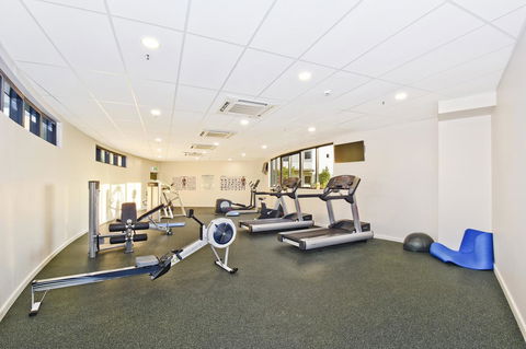 Nomikis\'On The Avenue - Accommodation Rockhampton 22