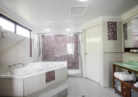 Mercure Darwin Airport Resort - Accommodation Rockhampton 11