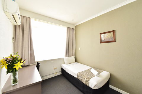 Diplomat Hotel Alice Springs - Accommodation Rockhampton 7