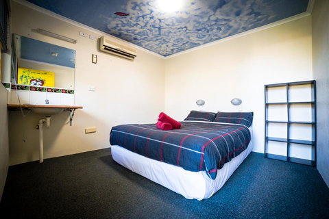 Jump Inn Alice Budget Accommodation - Accommodation Rockhampton 9