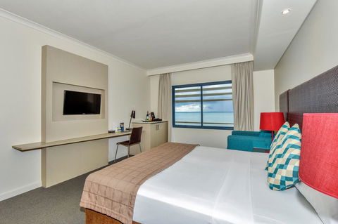 Mantra On The Esplanade - Accommodation Rockhampton 3
