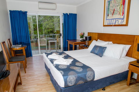 Cullen Bay Resorts - Accommodation Rockhampton 6