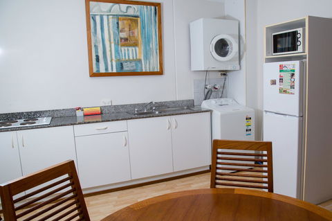 Cullen Bay Resorts - Accommodation Rockhampton 5