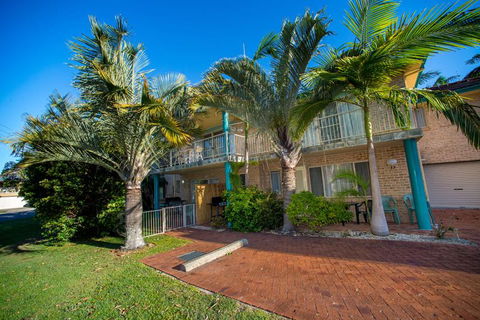 Beaches Serviced Apartments - Accommodation Rockhampton 1