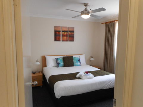 Beaches Serviced Apartments - Accommodation Rockhampton 28