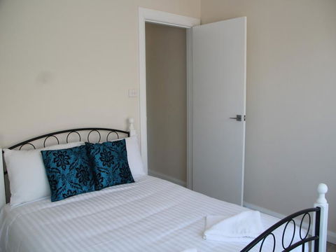 Beaches Serviced Apartments - Accommodation Rockhampton 3
